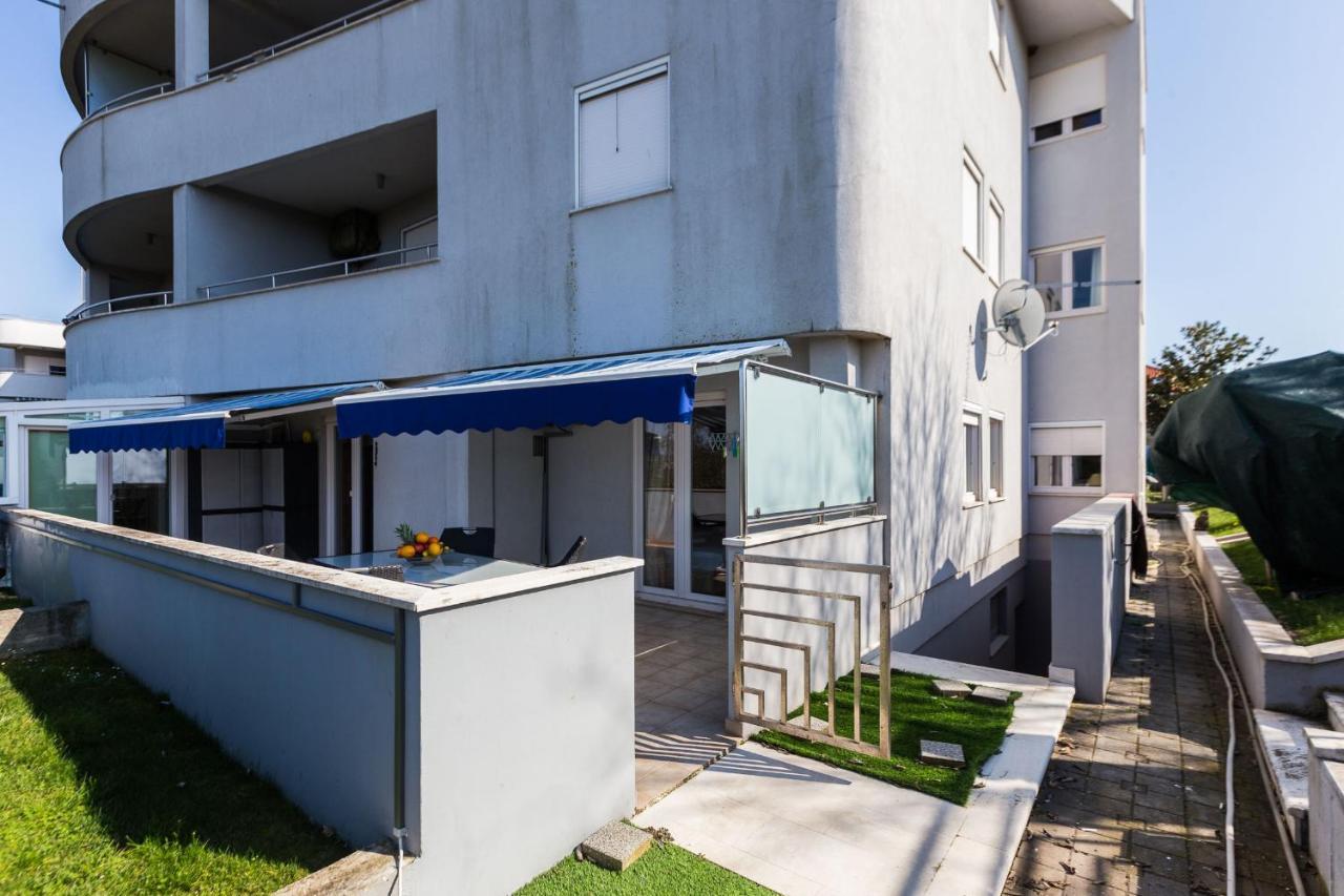 Peter Villa Spalldi Puntamika Exclusive W. Garage 扎达尔 外观 照片